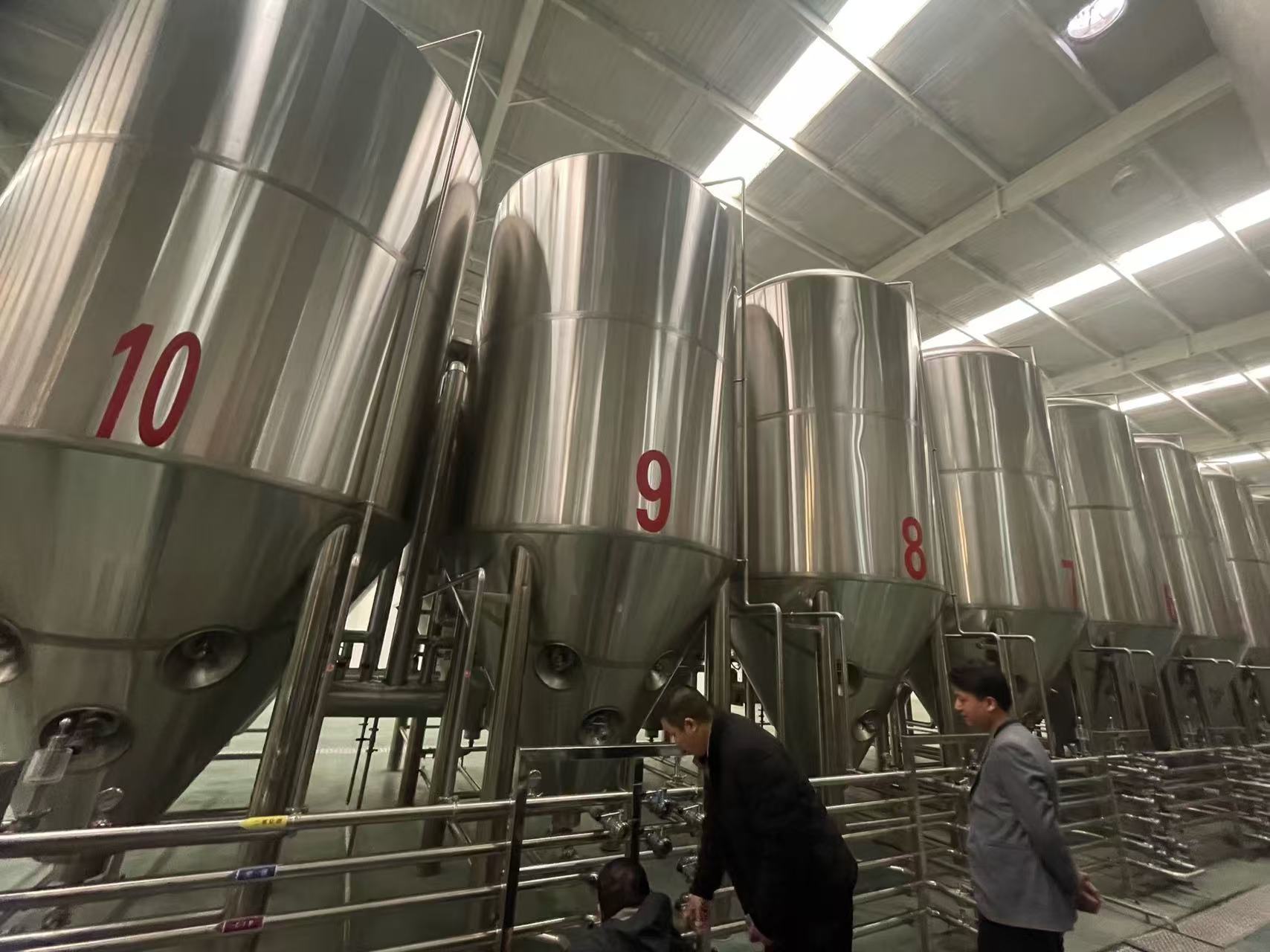 都昌精酿啤酒设备厂—平面布置、设备设计、制造、调试、培训等一条龙服务